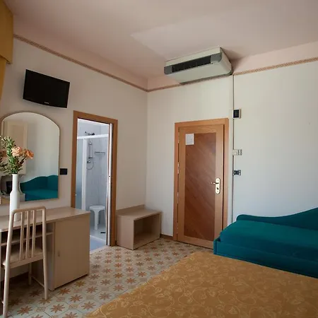 Condor Hotel