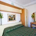 Condor Hotel 3*