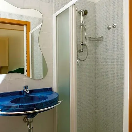 Condor Hotel 3*
